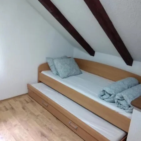 Planinska Kuca Steki