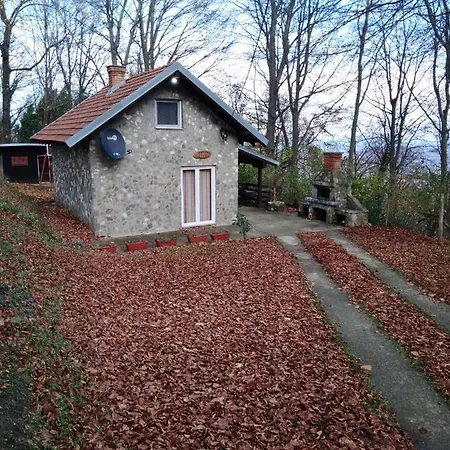 Planinska Kuca Steki Bukulja * Aranđelovac