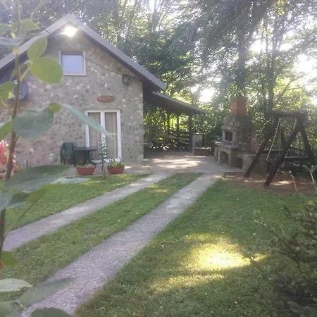 Planinska Kuca Steki Bukulja *