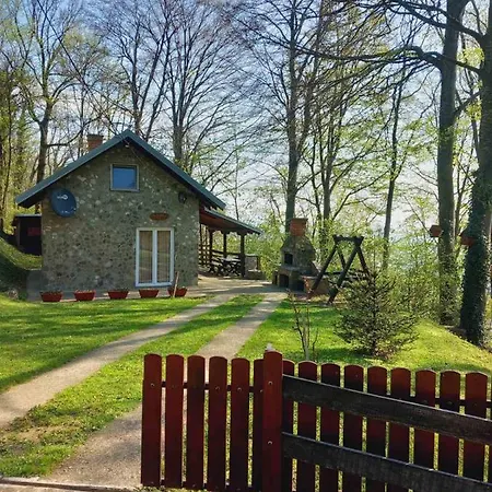 Planinska Kuca Steki Bukulja * Aranđelovac